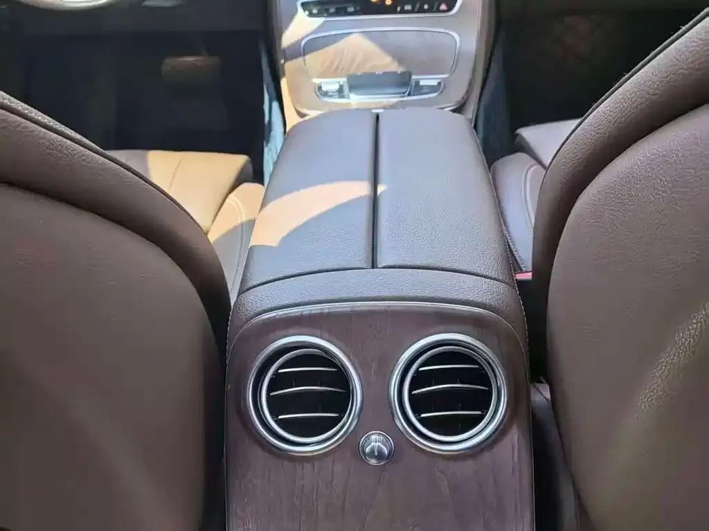 Mercedes-Benz E-Class 2022 из CN, фото 4