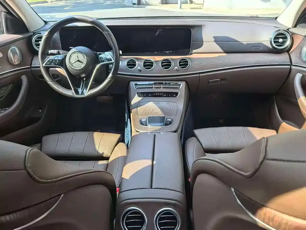 Mercedes-Benz E-Class 2022 из CN, фото 3