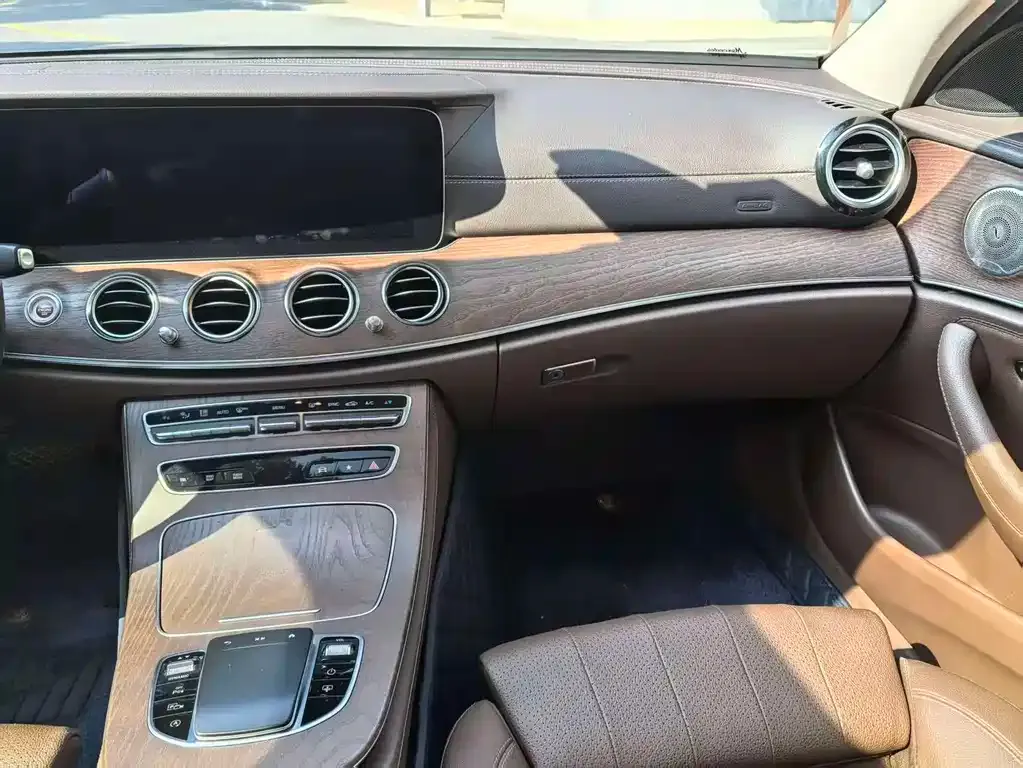 Mercedes-Benz E-Class 2022 из CN, фото 6