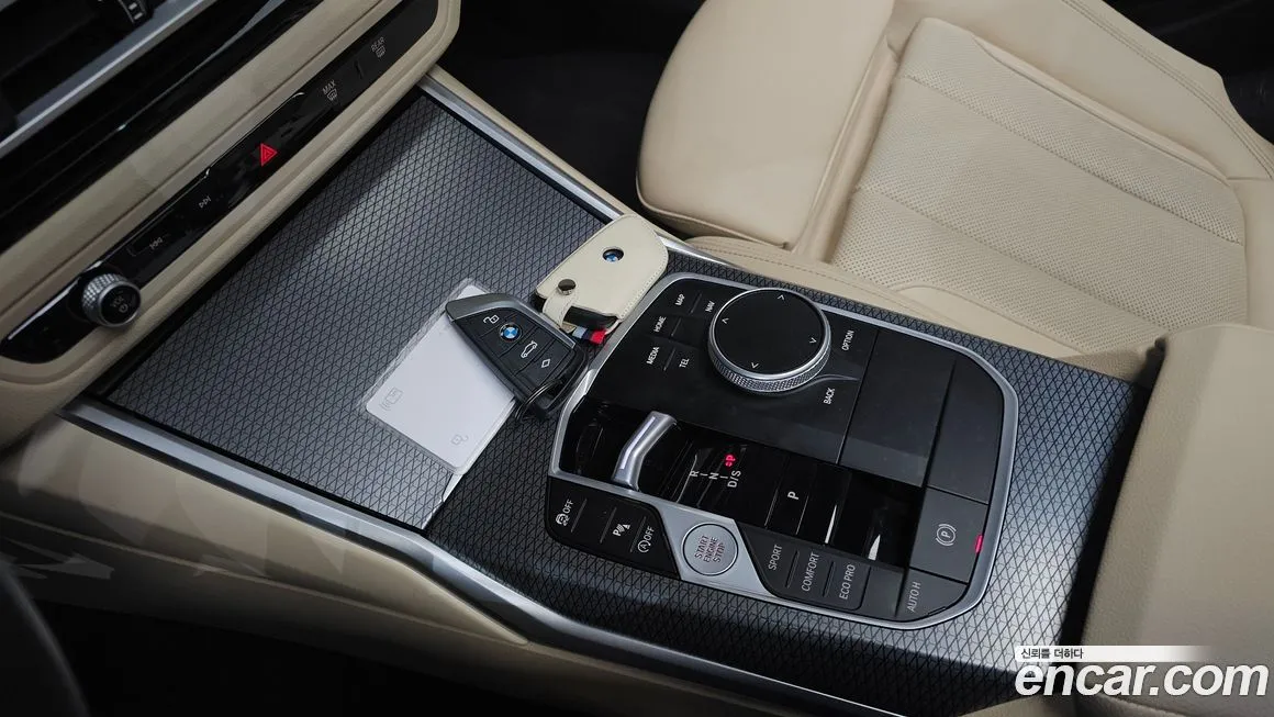 BMW 3-Series 2023 из KR, фото 8