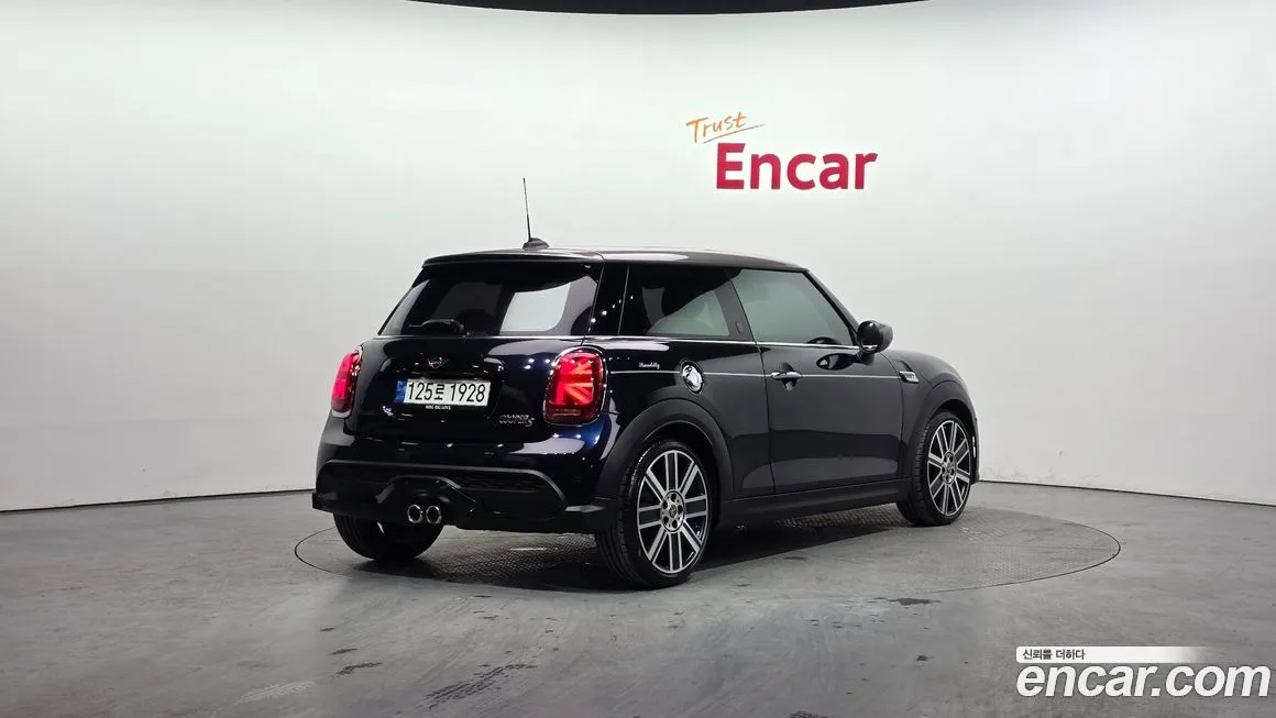 Mini Cooper 2022 из KR, фото 2