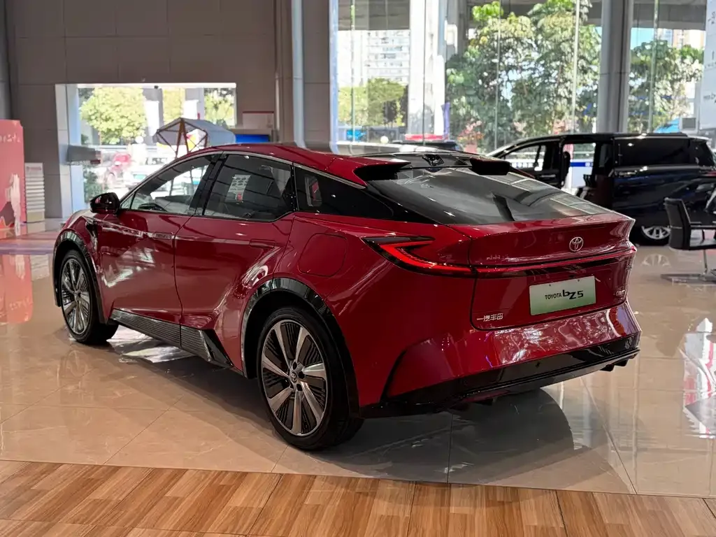 Toyota bZ5 2025 из CN, фото 8