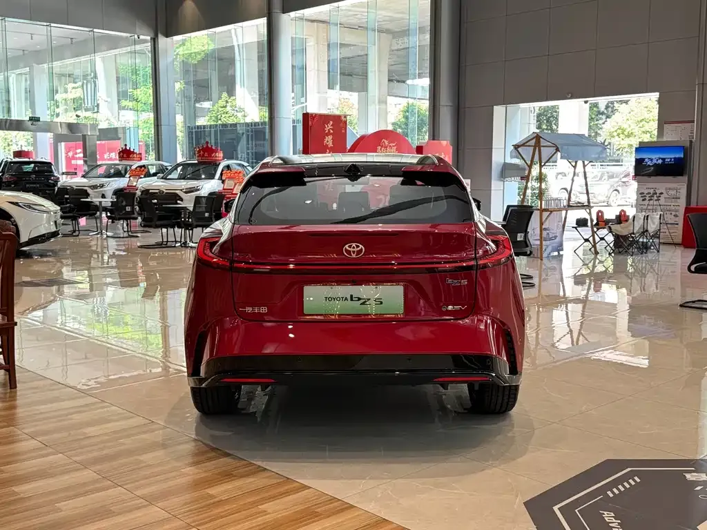Toyota bZ5 2025 из CN, фото 9