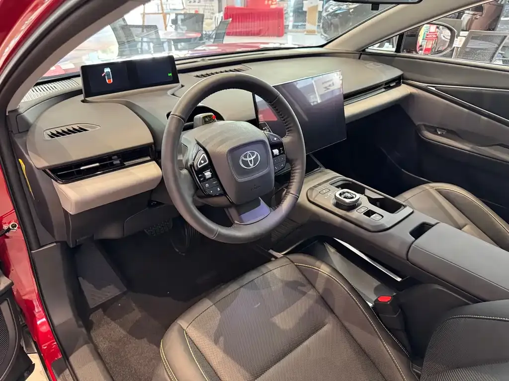 Toyota bZ5 2025 из CN, фото 5