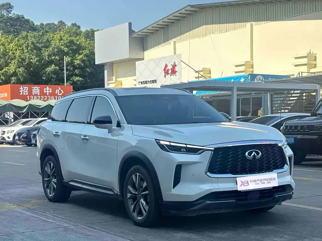 Infiniti QX60 2023 из CN, фото 7