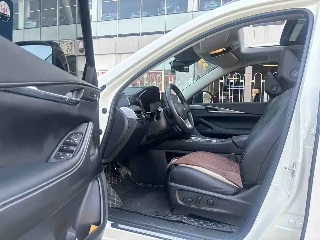Infiniti QX60 2023 из CN, фото 9