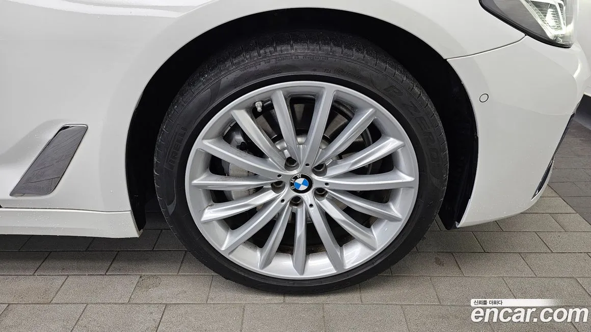 BMW 5-Series 2023 из KR, фото 5