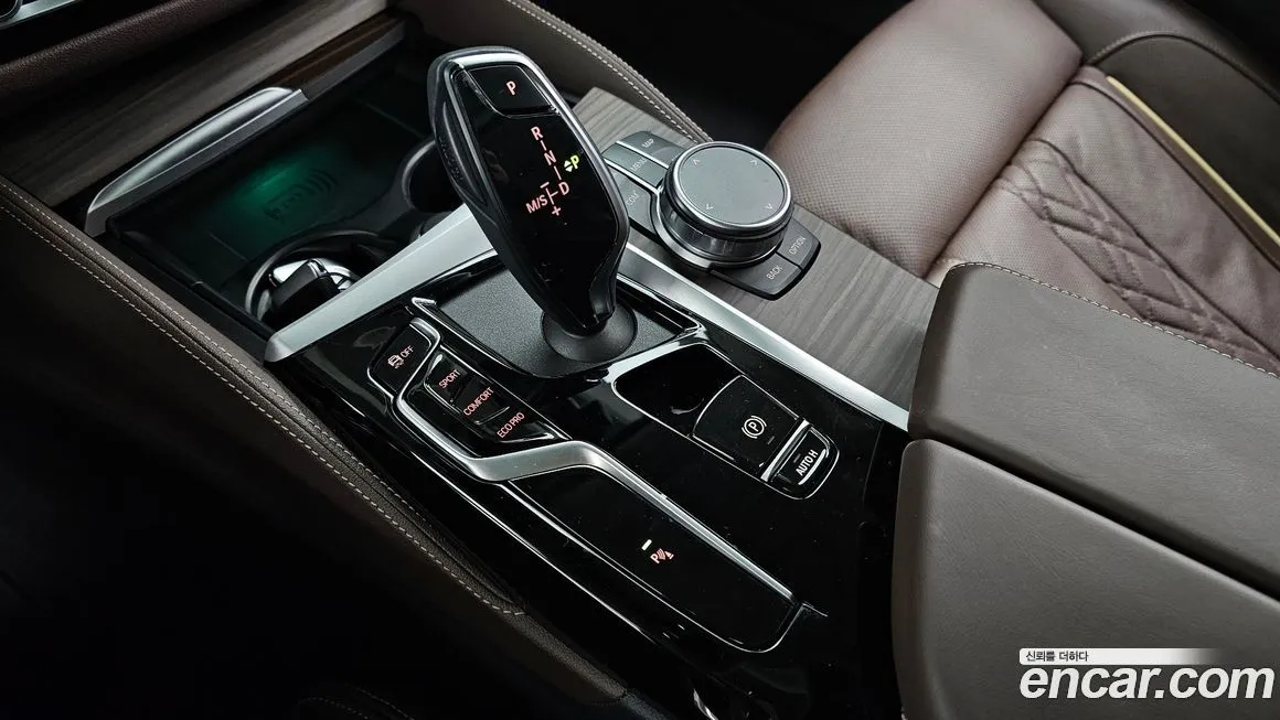BMW 5-Series 2023 из KR, фото 9