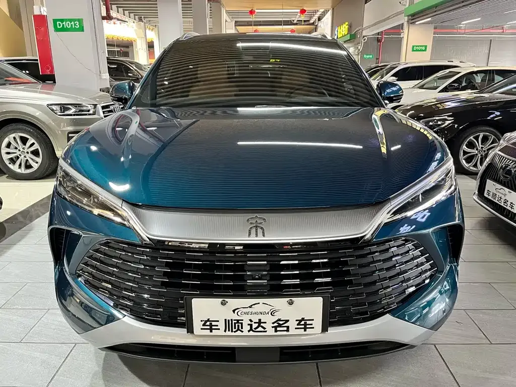 BYD L DM-i — фото 3