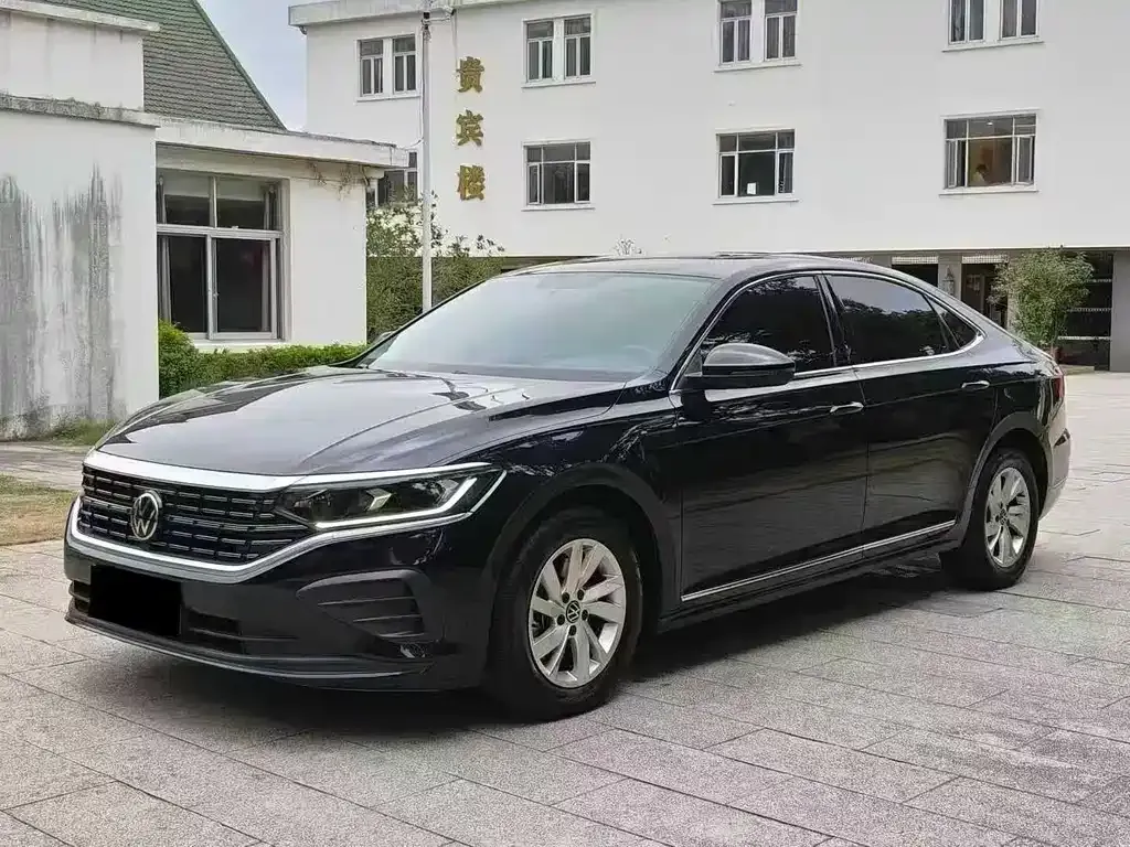 Volkswagen Passat 2023 из CN, фото 1