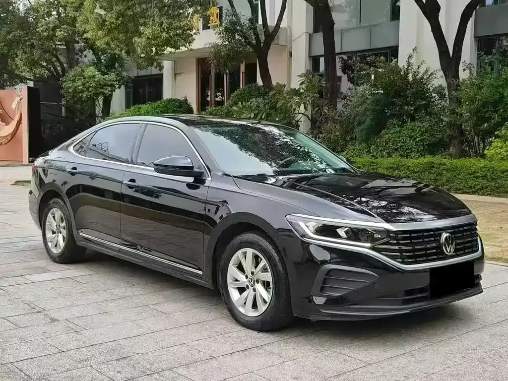 Volkswagen Passat 2023 из CN, фото 8