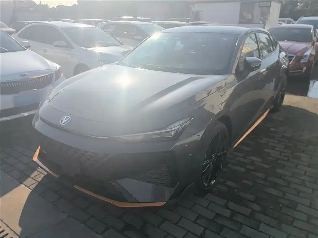 Changan UNI-V 2026 из CN, фото 1