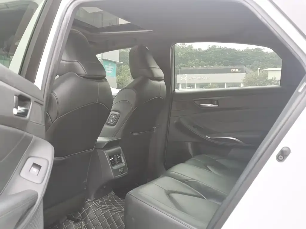 Toyota Avalon 2022 из CN, фото 3