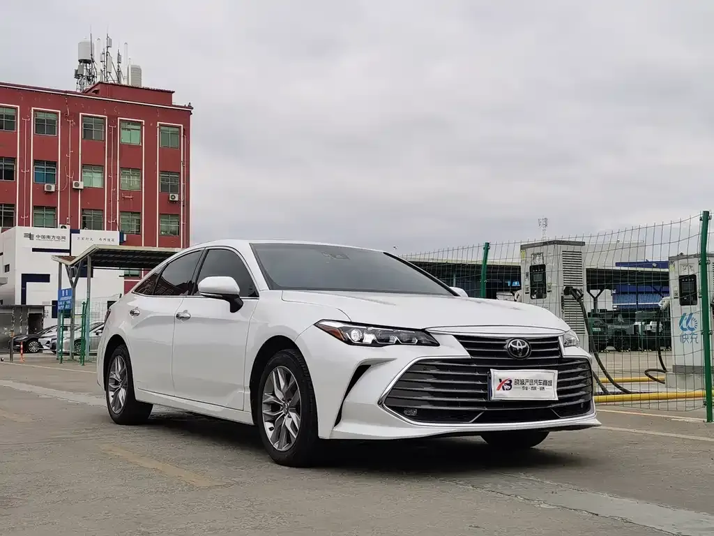 Toyota Avalon 2022 из CN, фото 7