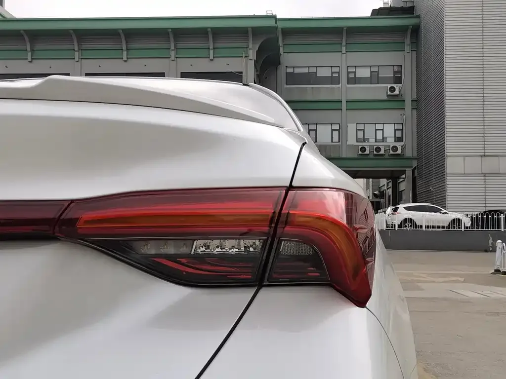 Toyota Avalon 2022 из CN, фото 4
