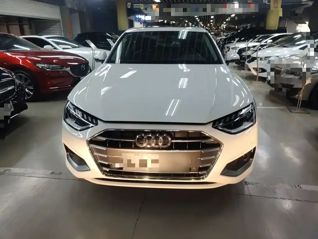 Audi A4L 2022 из CN, фото 6