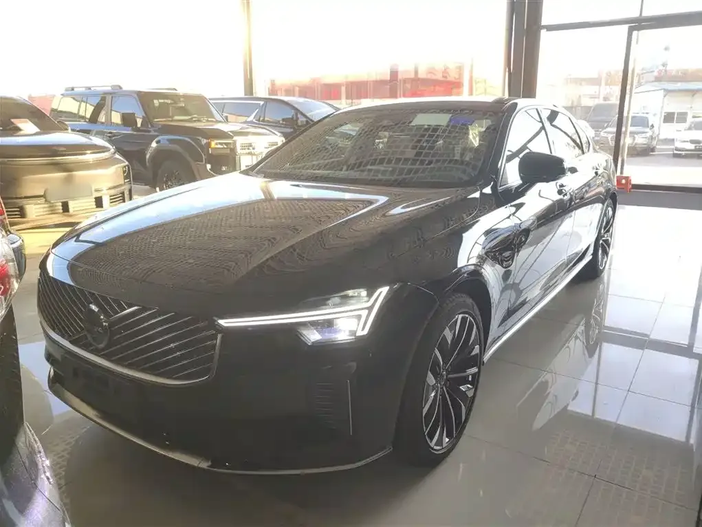 Volvo S90 2025 из CN, фото 4