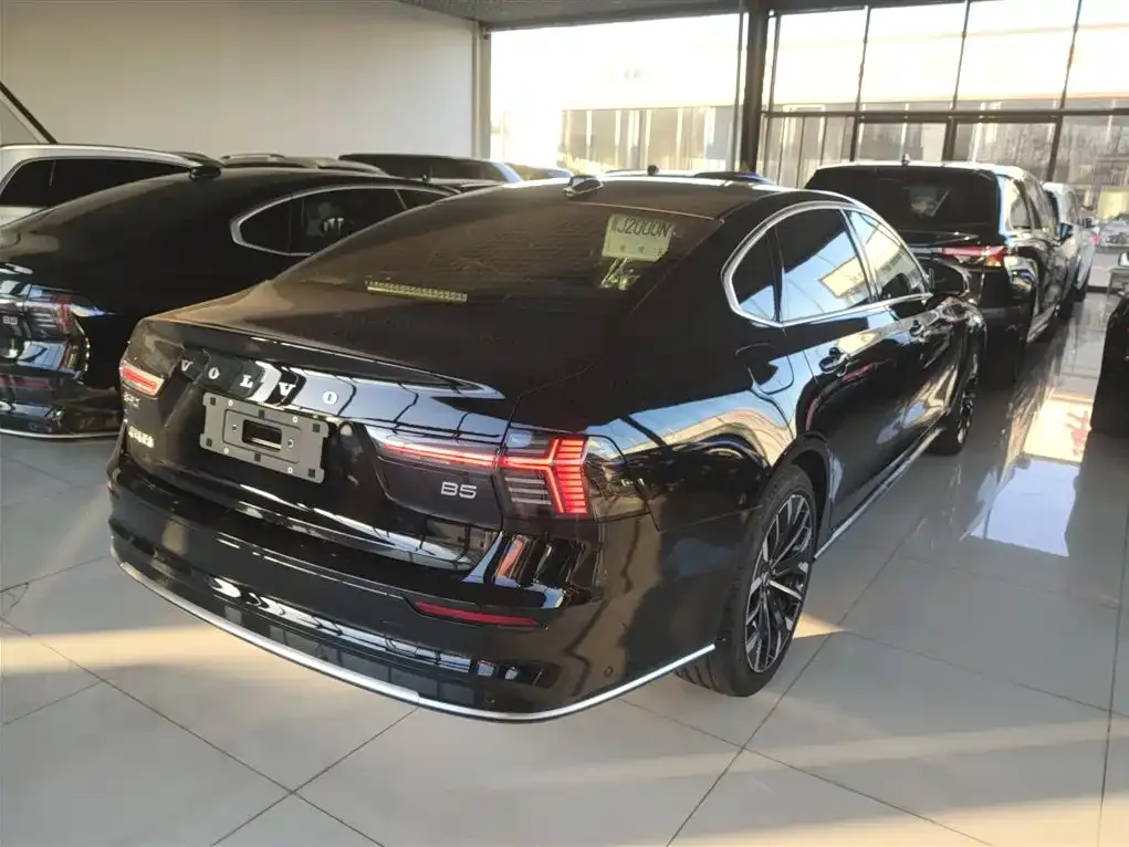 Volvo S90 2025 из CN, фото 7