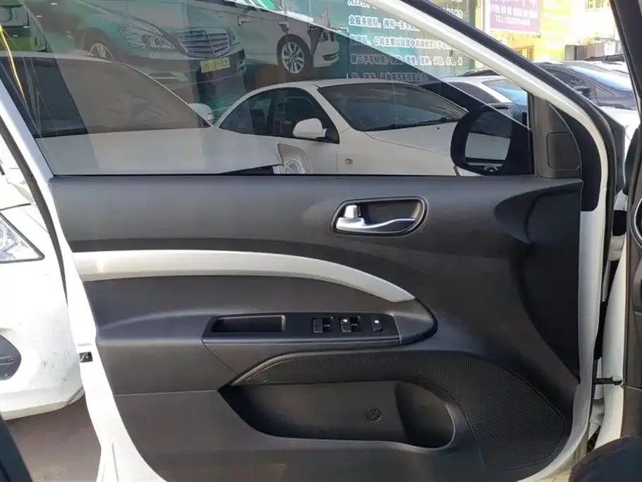 Kia KX1 2023 из CN, фото 4