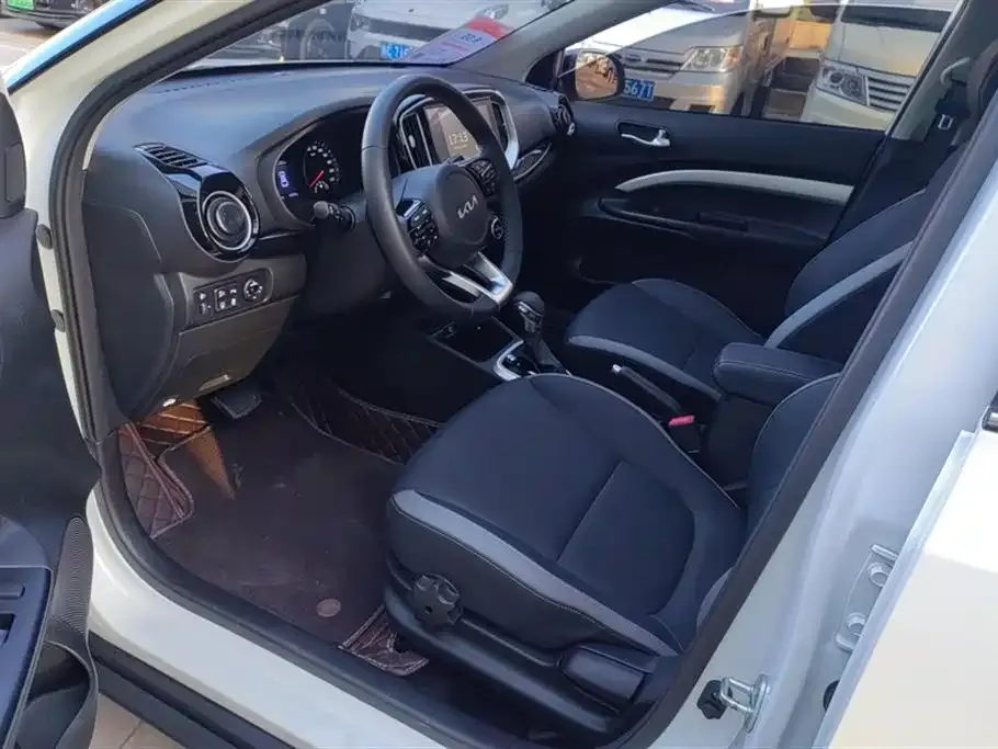 Kia KX1 2023 из CN, фото 2