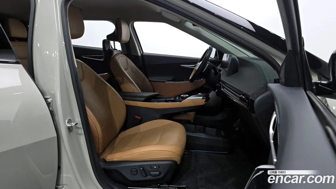 Kia EV6 2023 из KR, фото 10