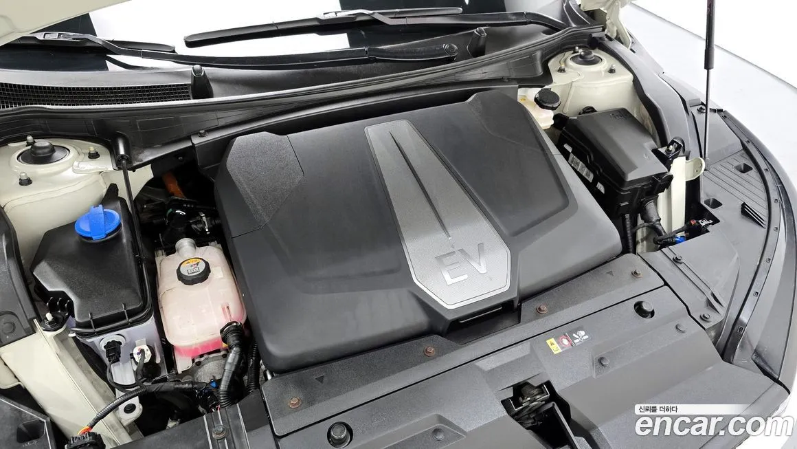 Kia EV6 2023 из KR, фото 6