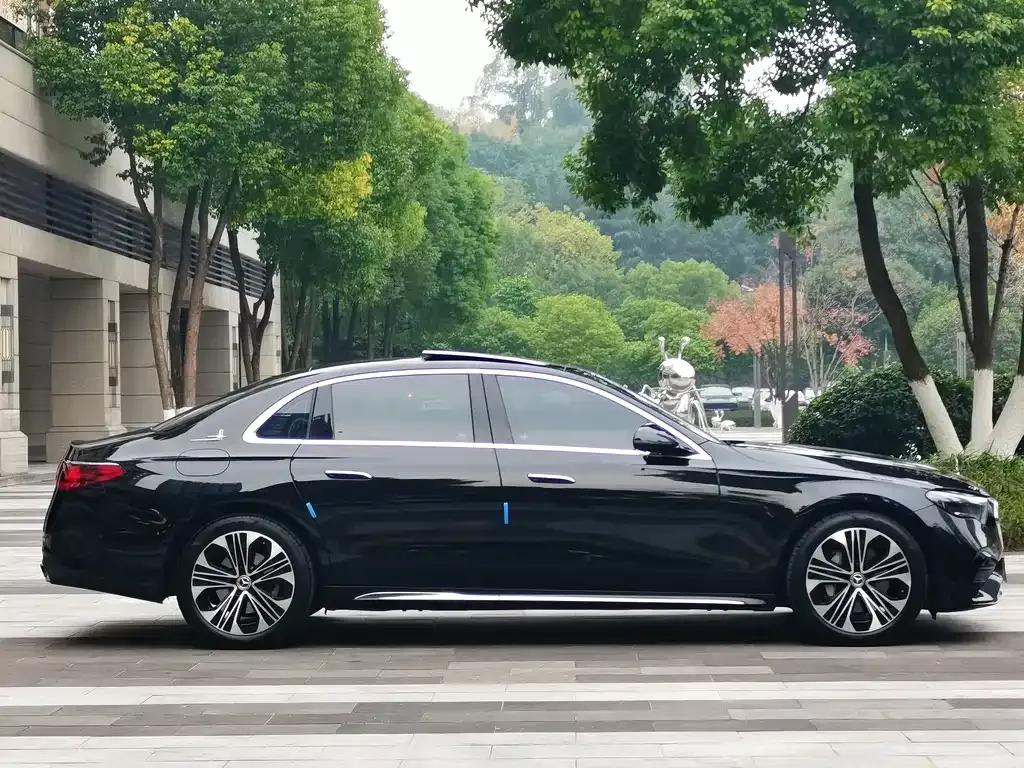 Mercedes-Benz E-Class 2024 из CN, фото 5