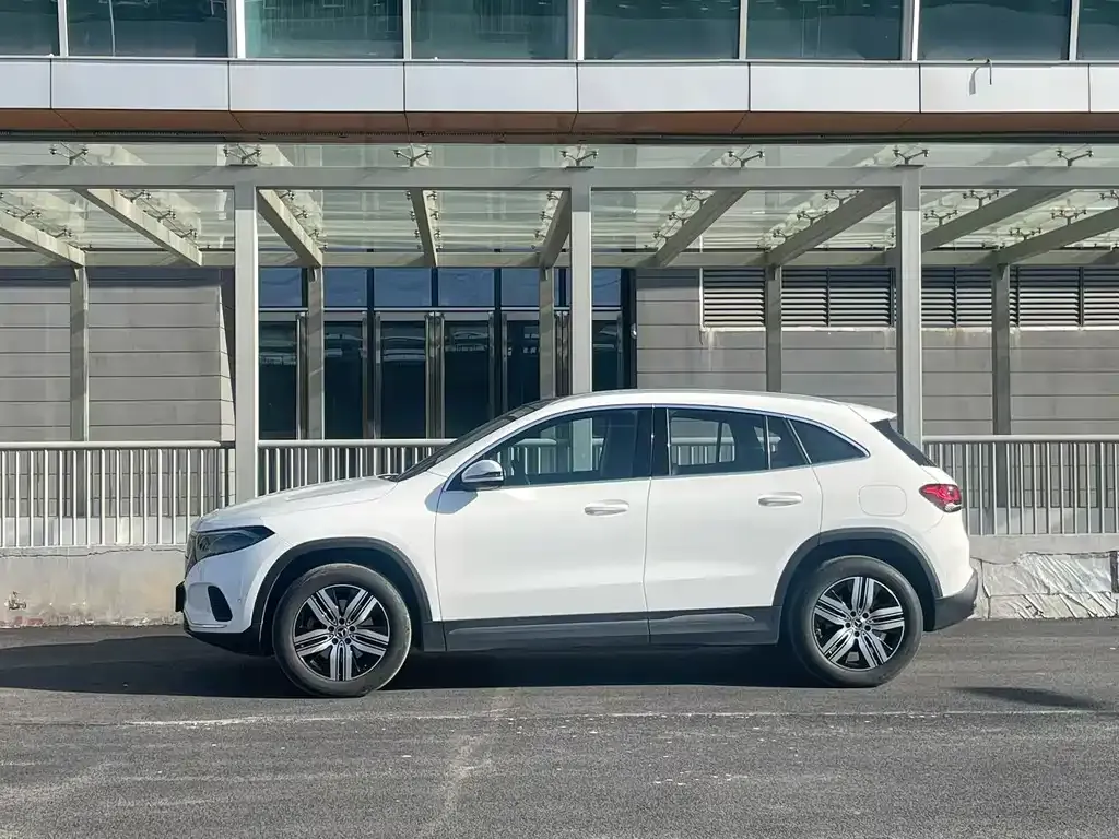 Mercedes-Benz EQA 2022 из CN, фото 4