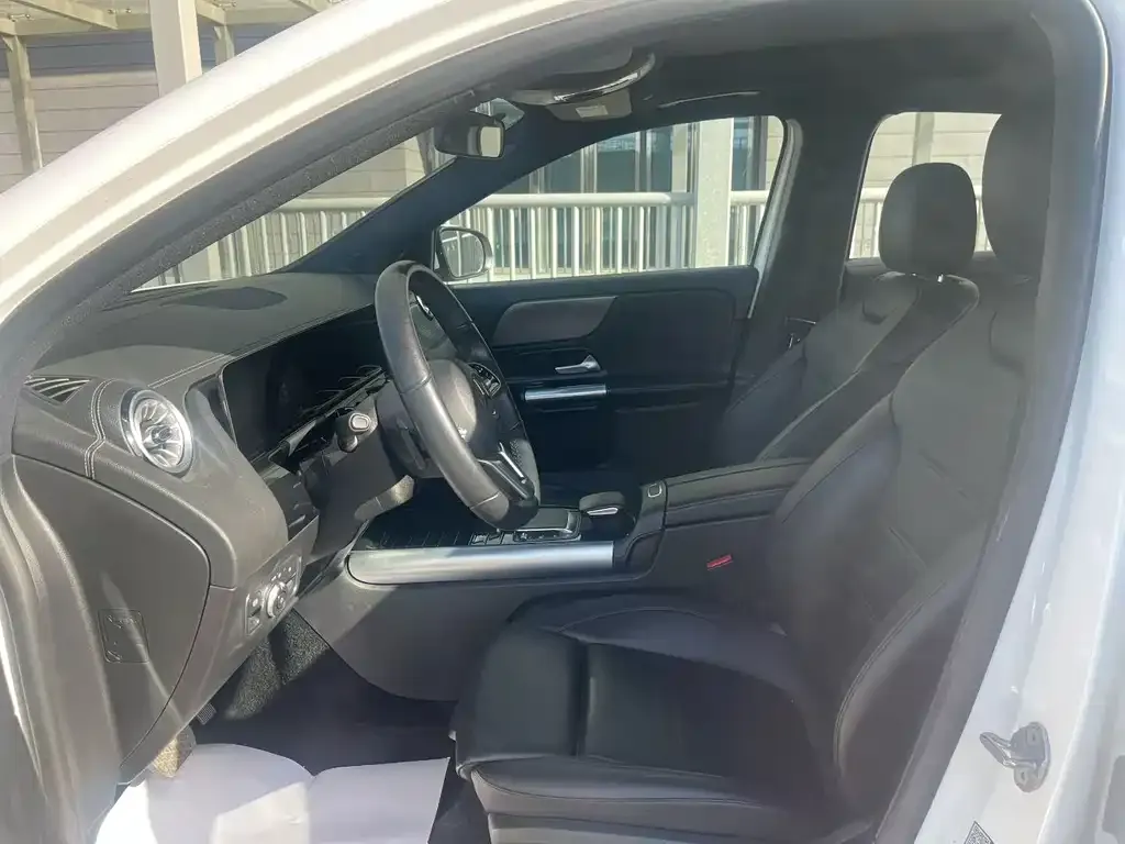 Mercedes-Benz EQA 2022 из CN, фото 3
