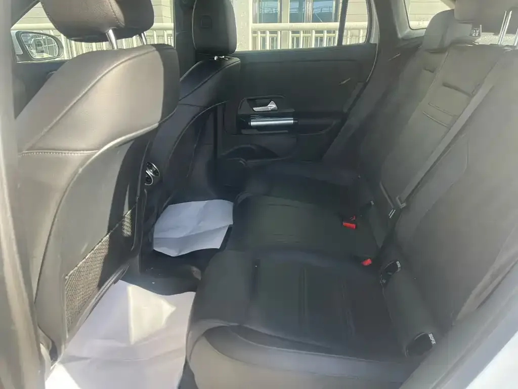 Mercedes-Benz EQA 2022 из CN, фото 2