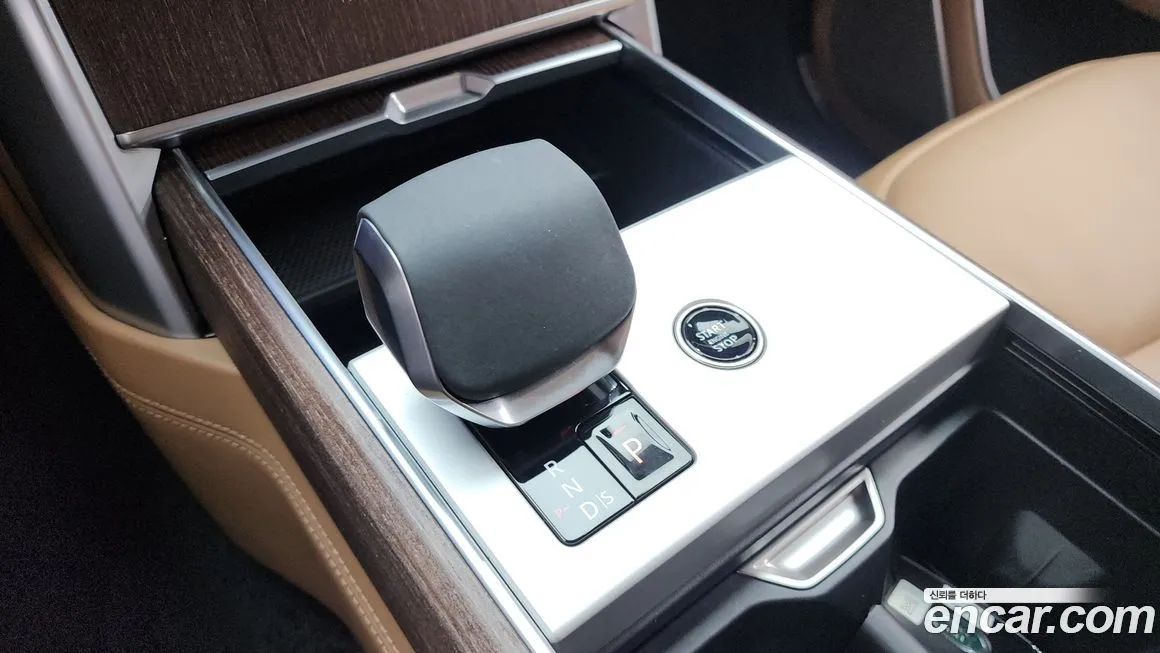 Land Rover Range Rover 2025 из KR, фото 5