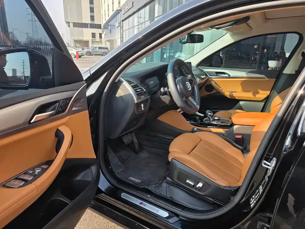 BMW X4 2024 из CN, фото 4