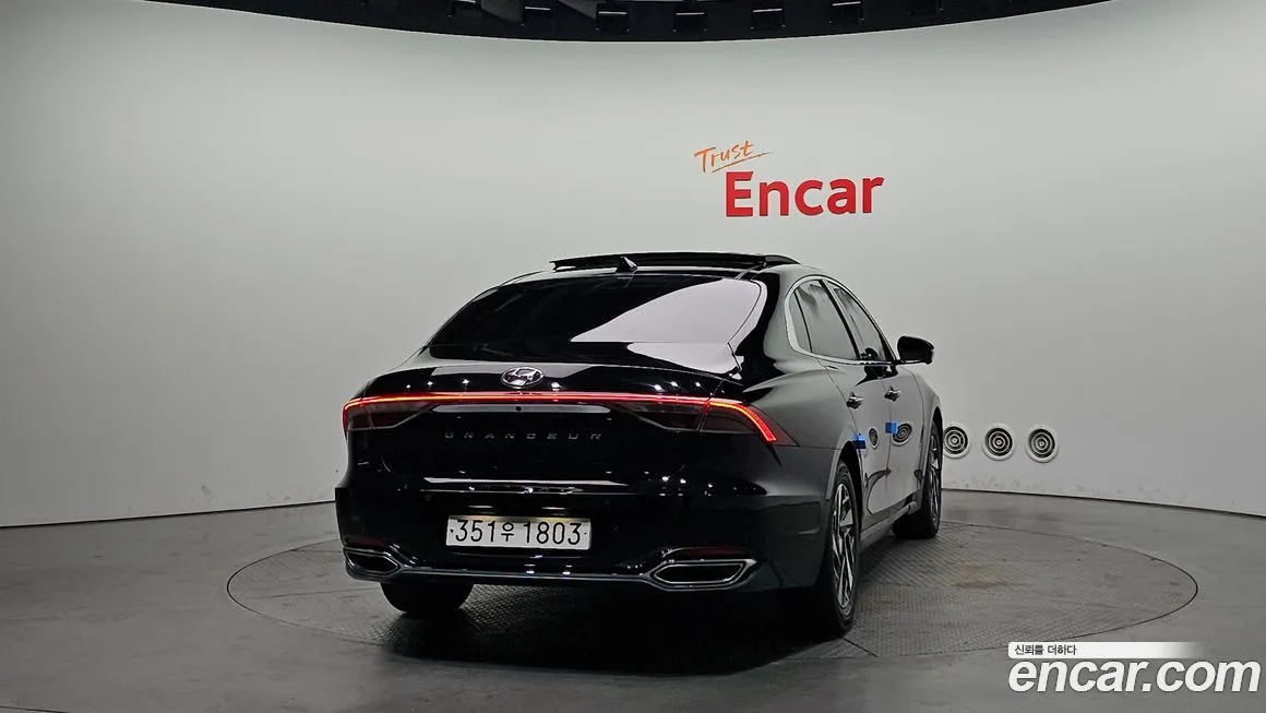 Hyundai Grandeur 2022 из KR, фото 2