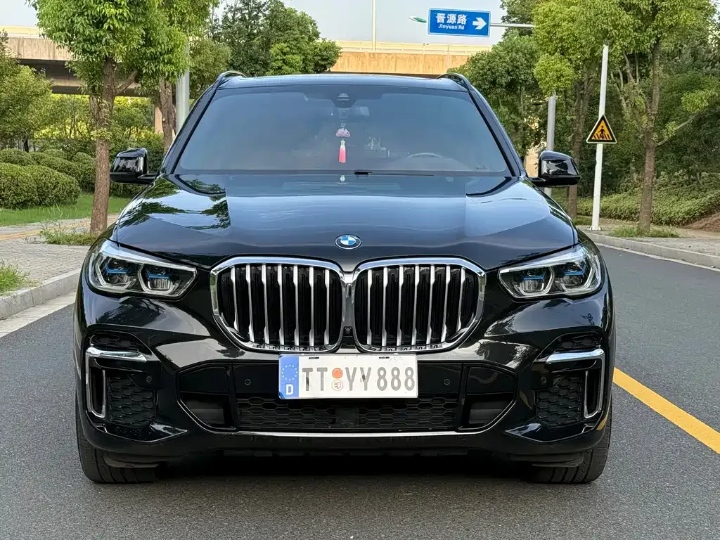 BMW X5 — фото 2