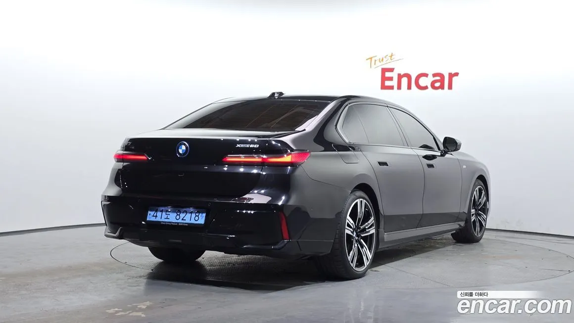 BMW i7 2023 из KR, фото 2