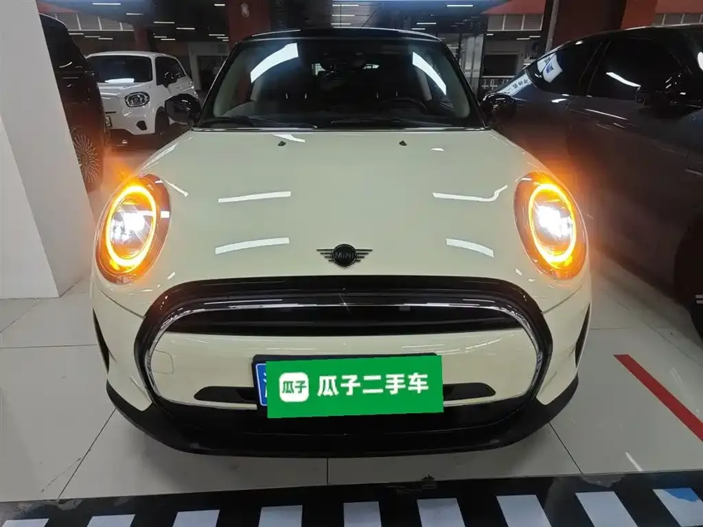 MINI Cooper (3-door) 2022 из CN, фото 2
