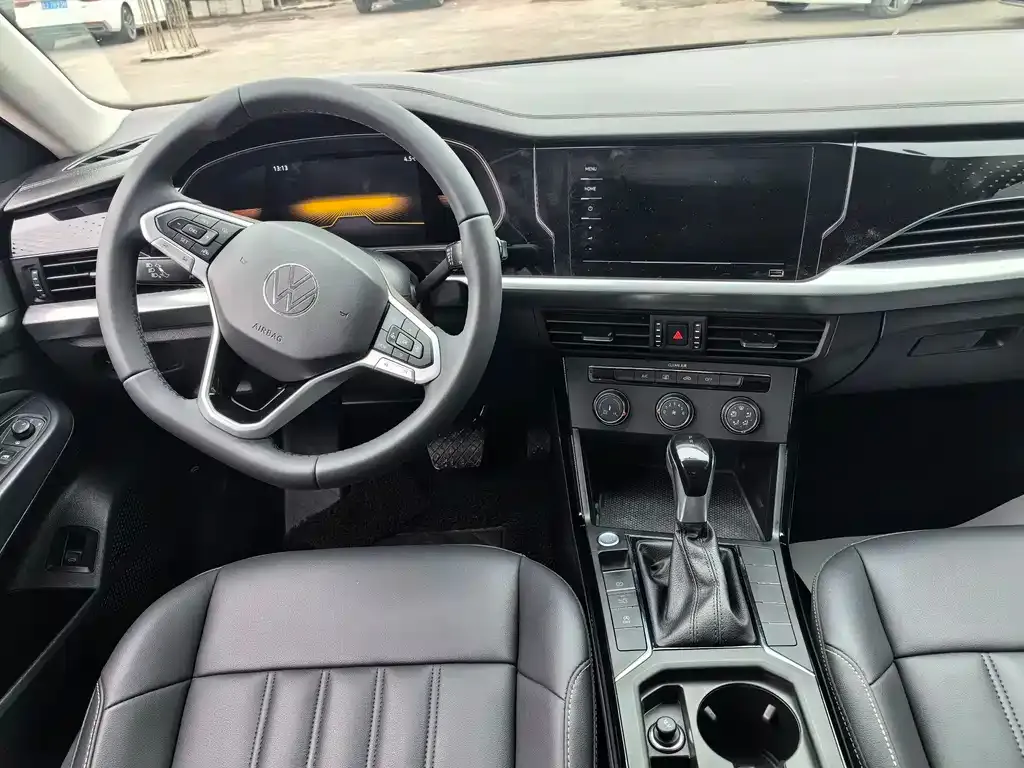 Volkswagen Passat — фото 7