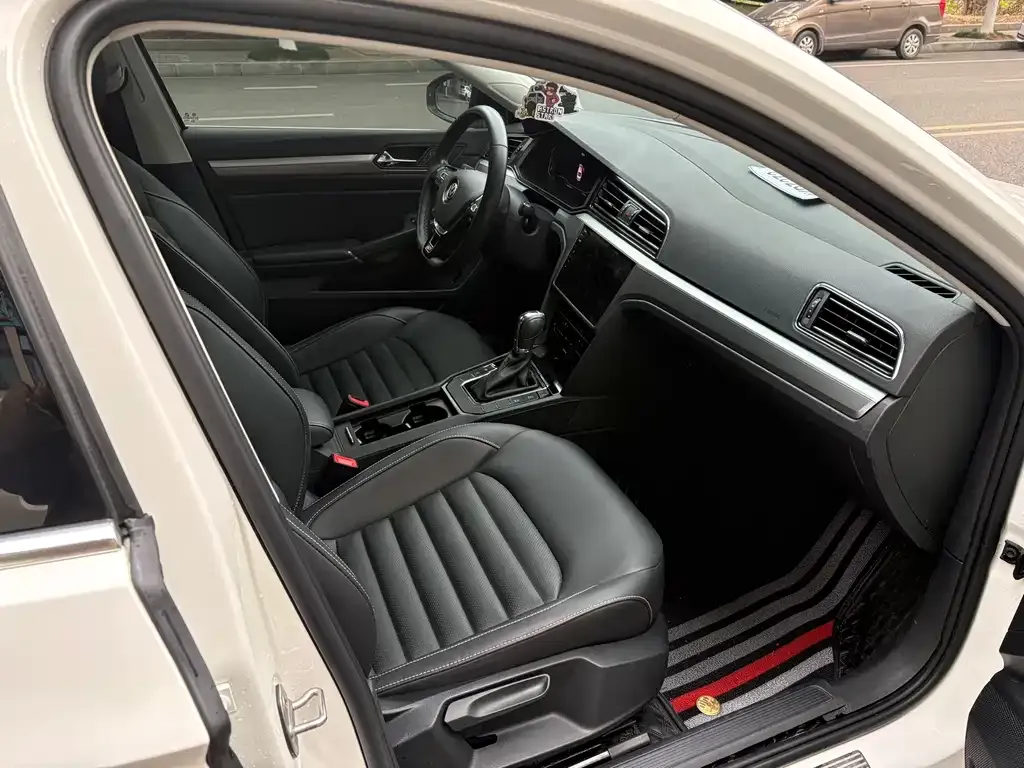 Volkswagen Lamando 2021 из CN, фото 3