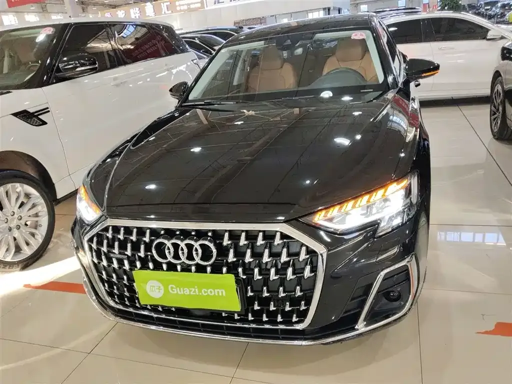 Audi A8 2023 из CN, фото 3