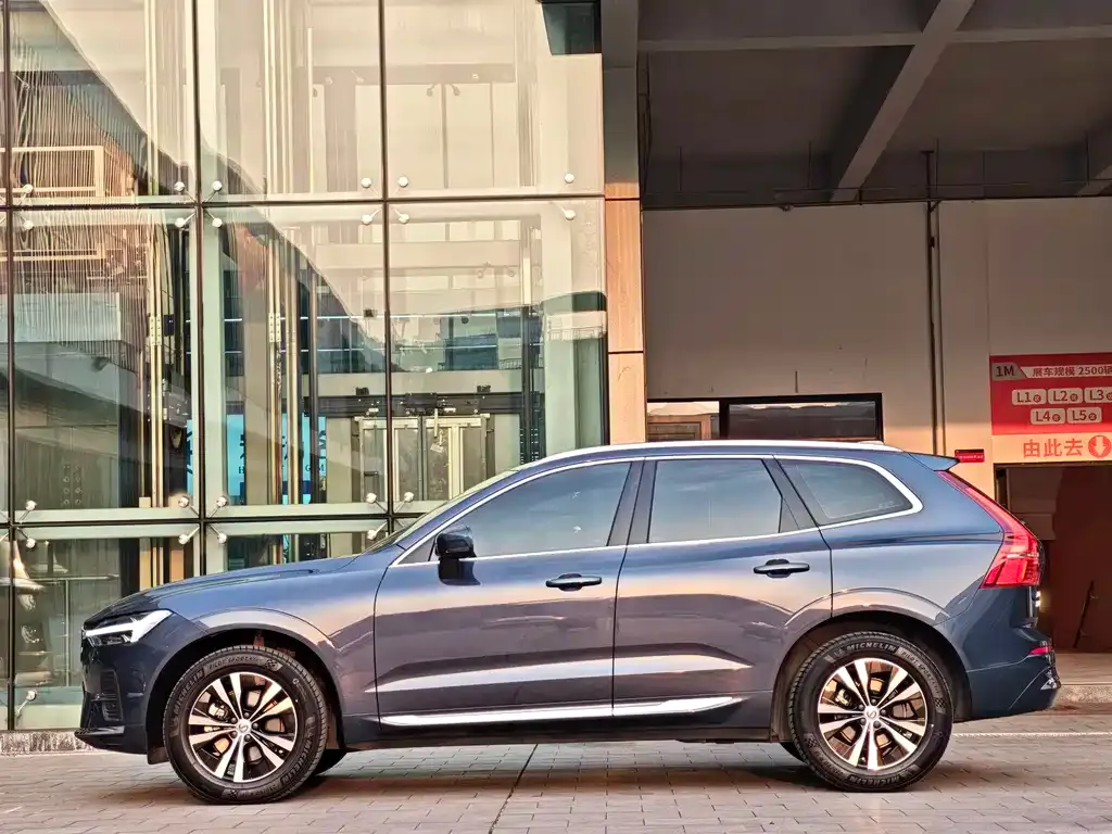 Volvo XC60 2022 из CN, фото 7