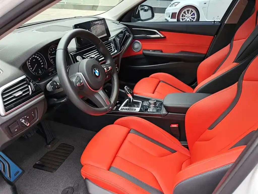 BMW 1 Series 2023 из CN, фото 7
