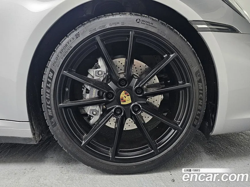 Porsche 911 2021 из KR, фото 7