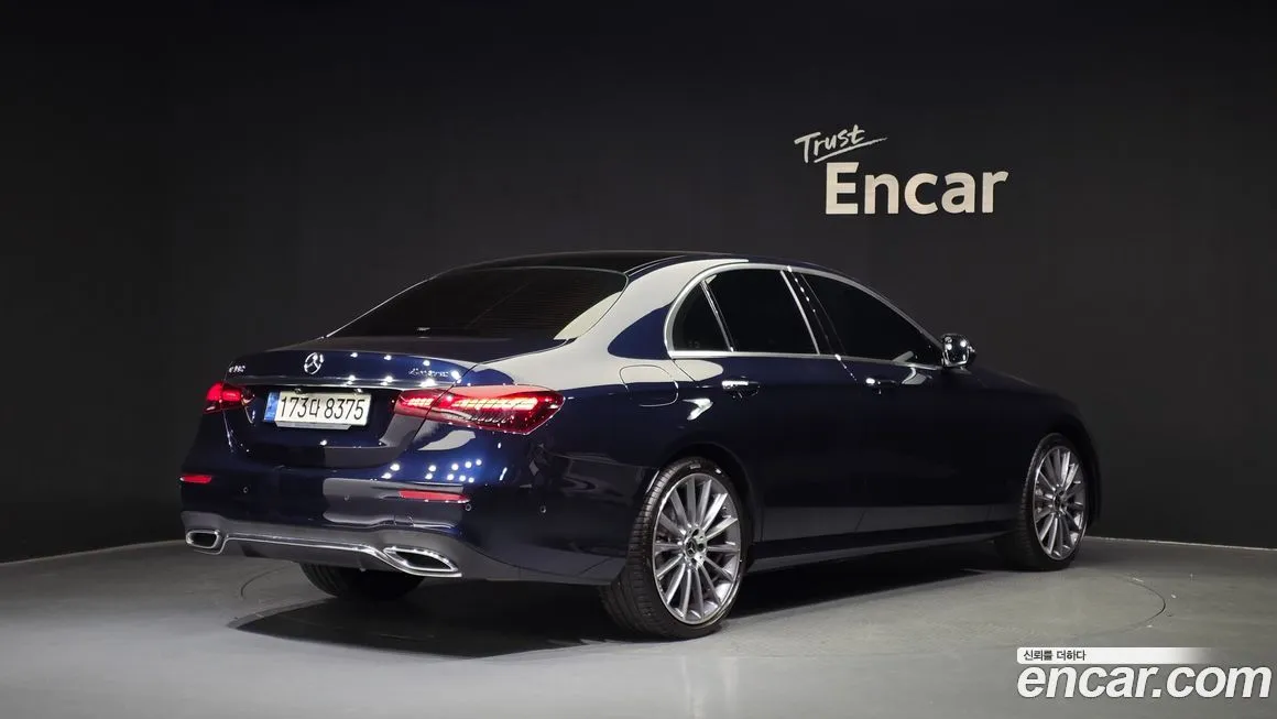 Mercedes-Benz E-Class 2021 из KR, фото 2