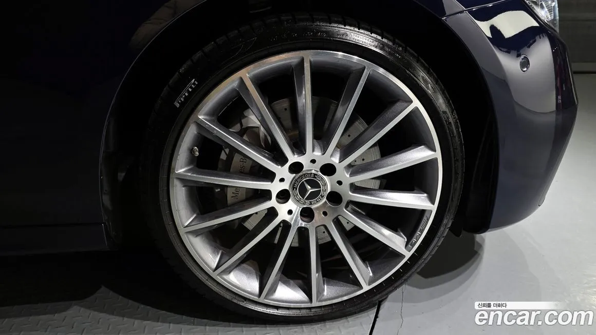 Mercedes-Benz E-Class 2021 из KR, фото 4