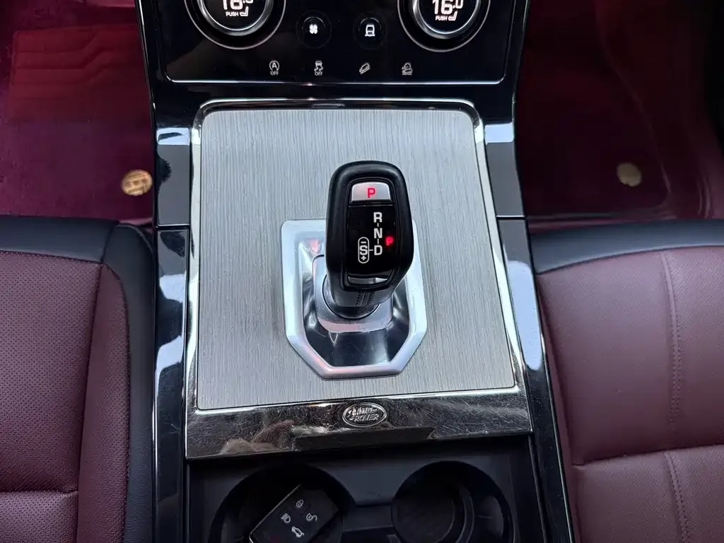Land Rover Evoque 2022 из CN, фото 5