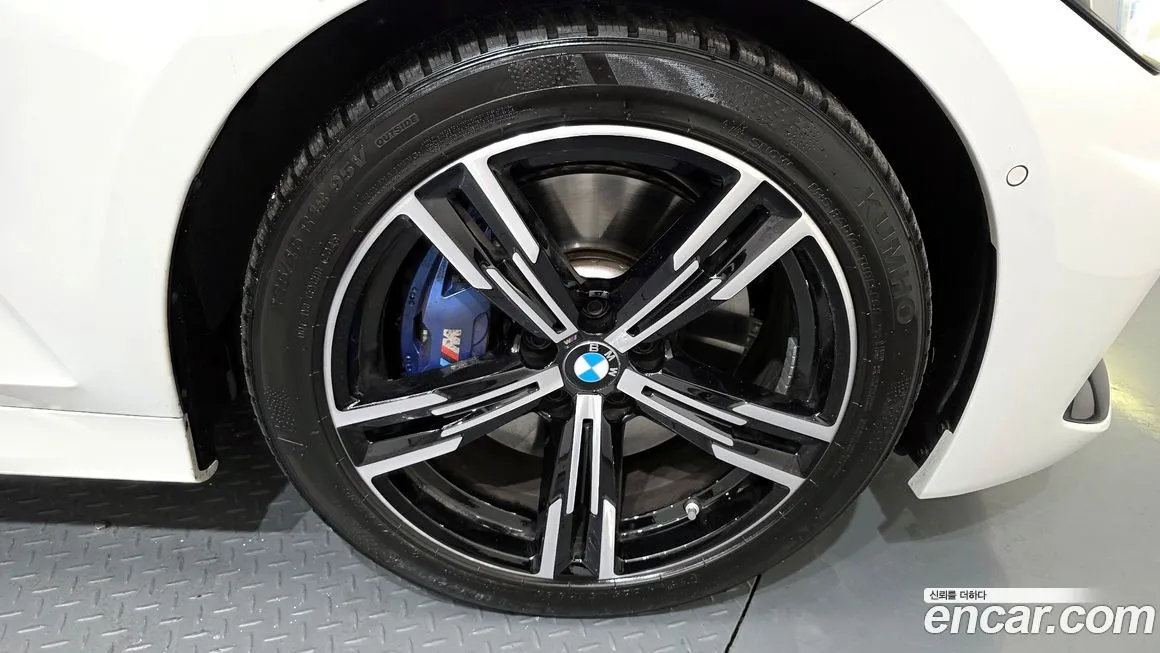 BMW 3-Series 2025 из KR, фото 7