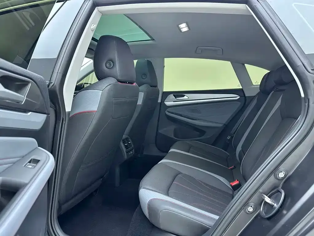 Volkswagen Lamando 2022 из CN, фото 9