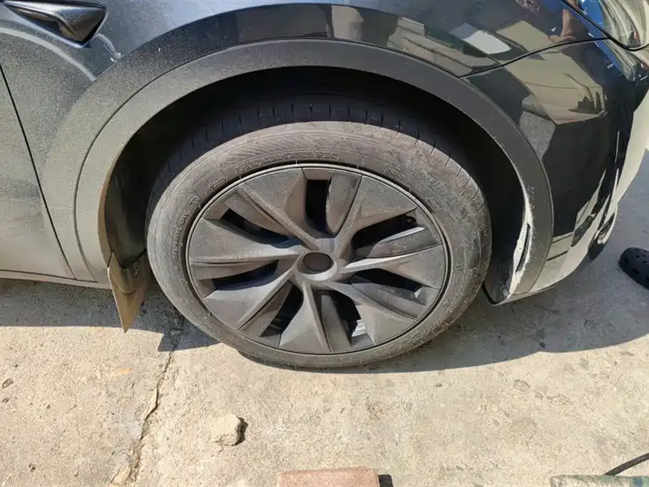 Tesla Model Y 2024 из CN, фото 3