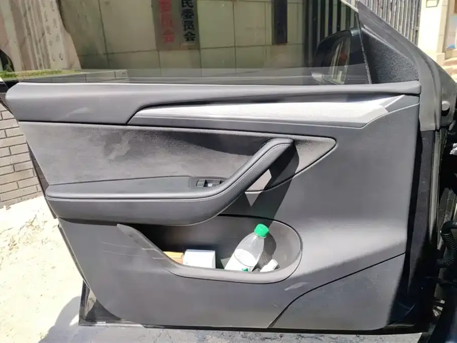 Tesla Model Y 2024 из CN, фото 2