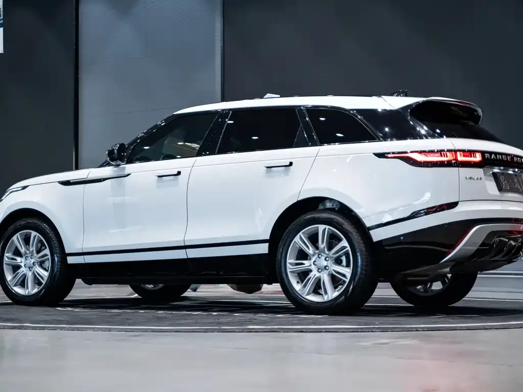 Land Rover Velar — фото 6